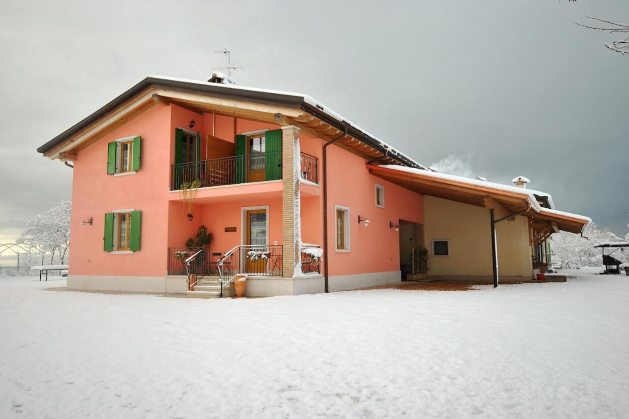 Agriturismo Il Porcellino Куинто-ди-Вальпантена Экстерьер фото
