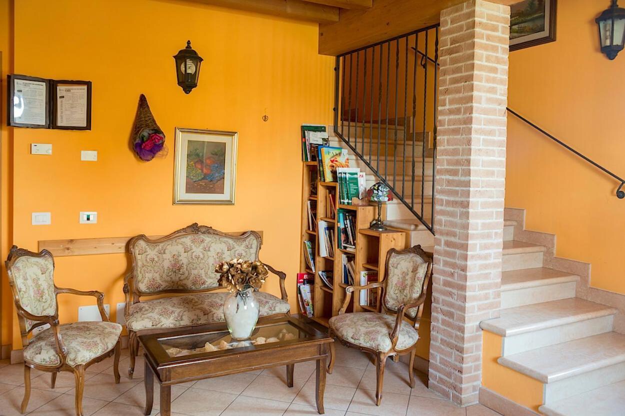 Agriturismo Il Porcellino Куинто-ди-Вальпантена Экстерьер фото